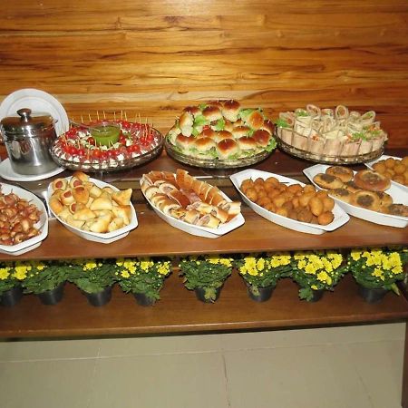 Recanto Centro America Hotel กูยาบา ภายนอก รูปภาพ